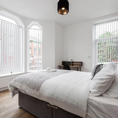 York Villas Free Parking Included リヴァプール エクステリア 写真