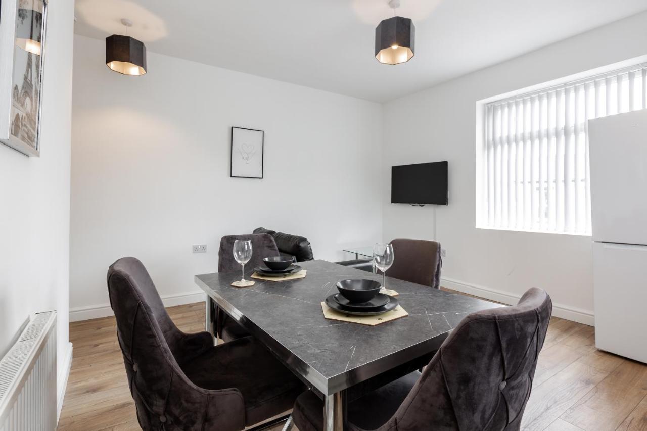 York Villas Free Parking Included リヴァプール エクステリア 写真