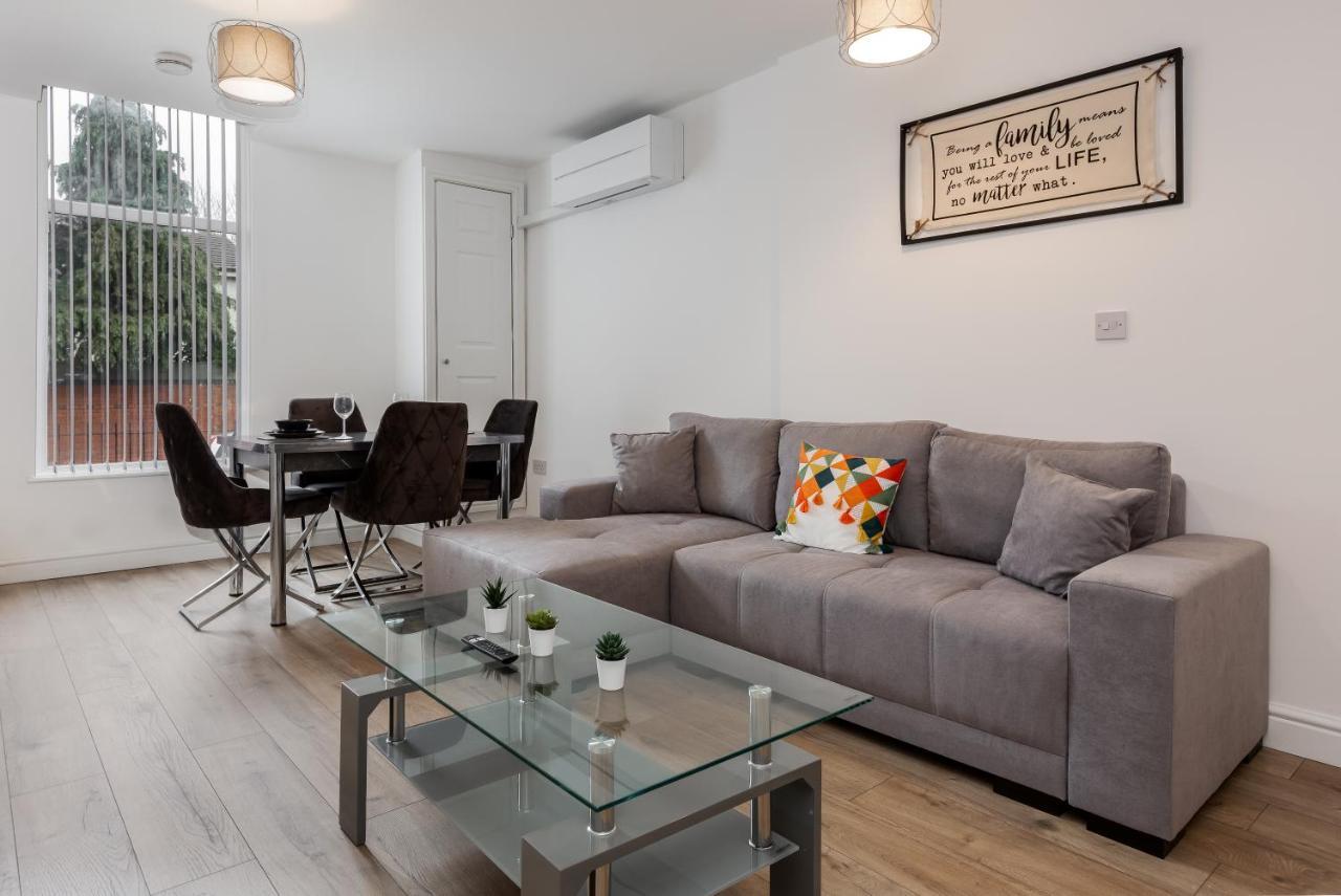 York Villas Free Parking Included リヴァプール エクステリア 写真
