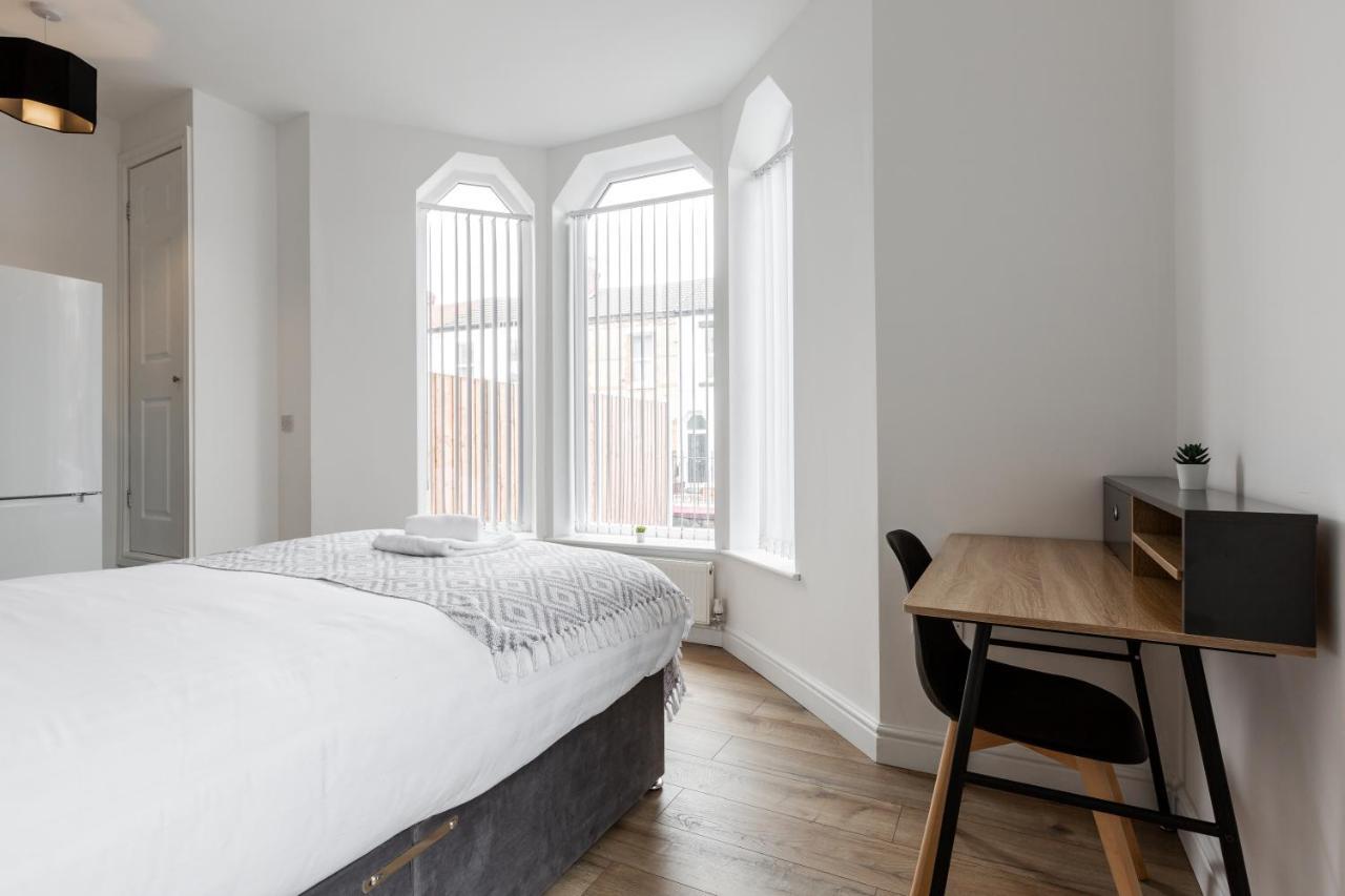 York Villas Free Parking Included リヴァプール エクステリア 写真