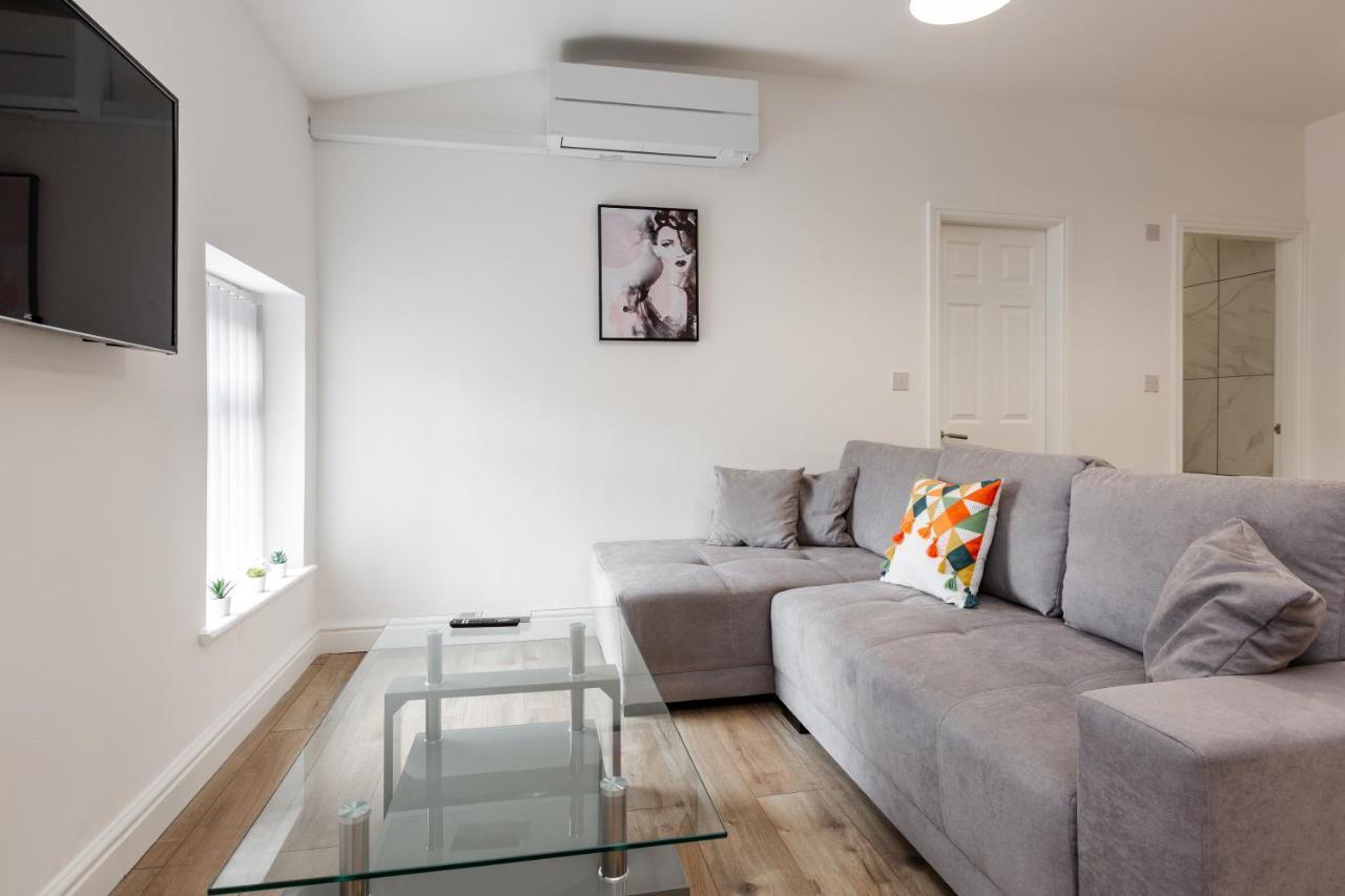 York Villas Free Parking Included リヴァプール エクステリア 写真