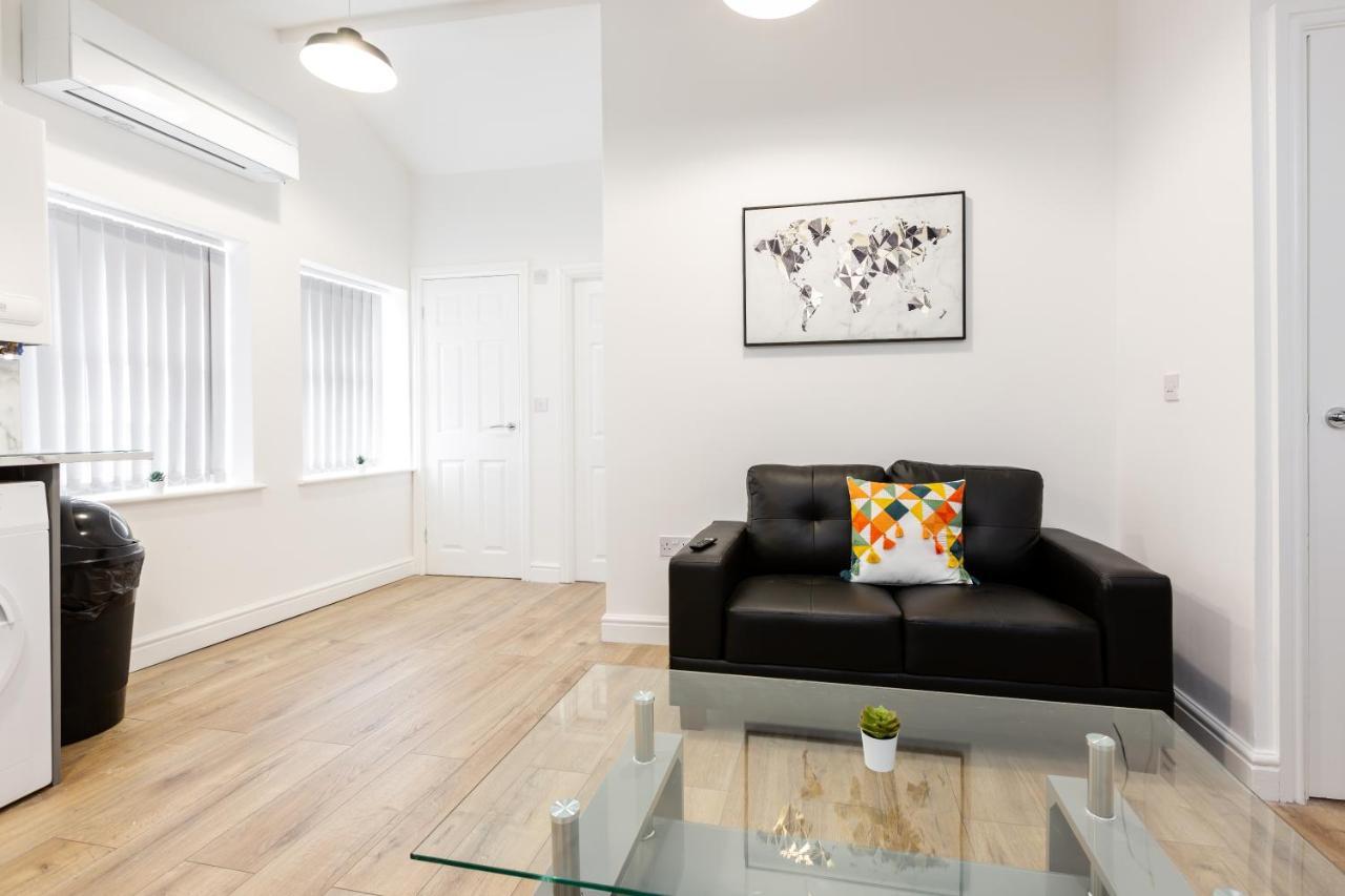 York Villas Free Parking Included リヴァプール エクステリア 写真