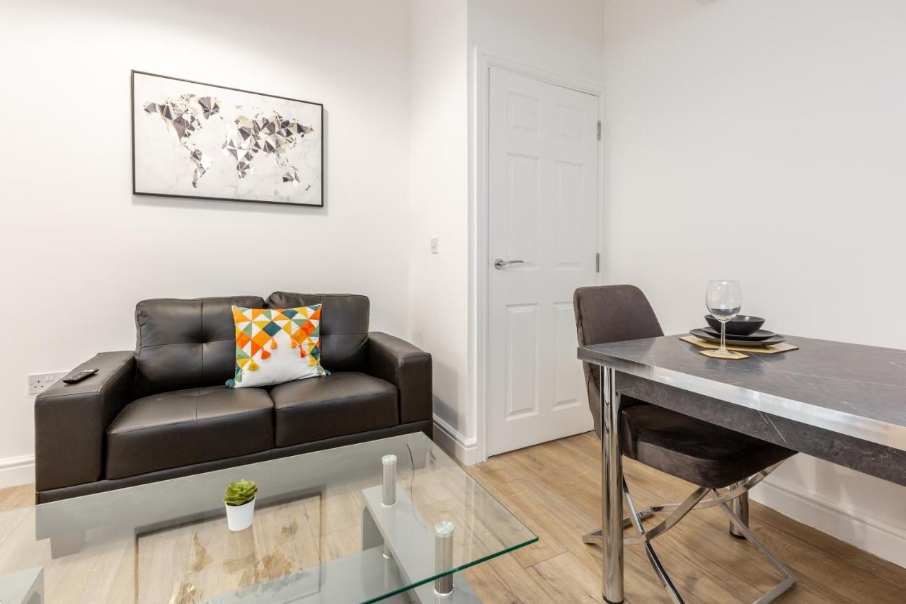 York Villas Free Parking Included リヴァプール エクステリア 写真