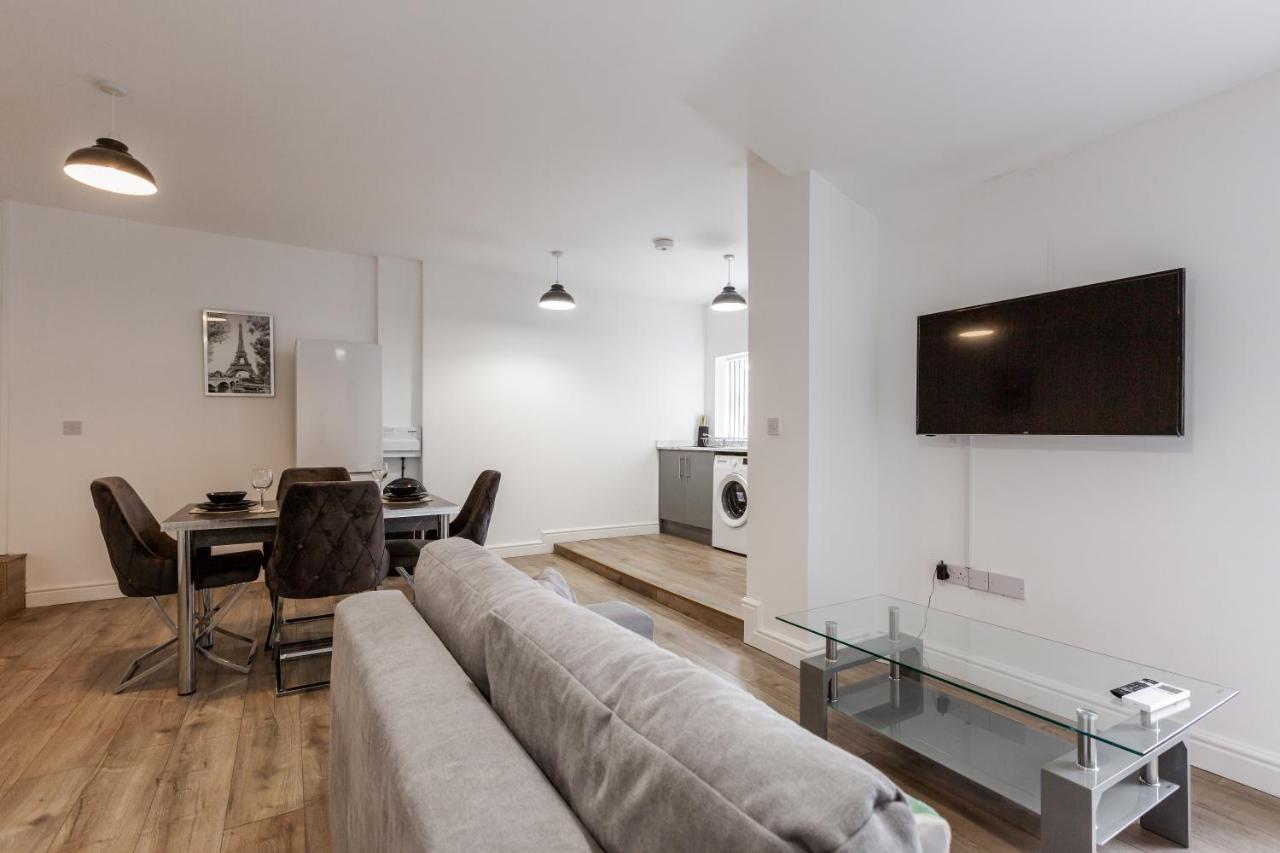 York Villas Free Parking Included リヴァプール エクステリア 写真