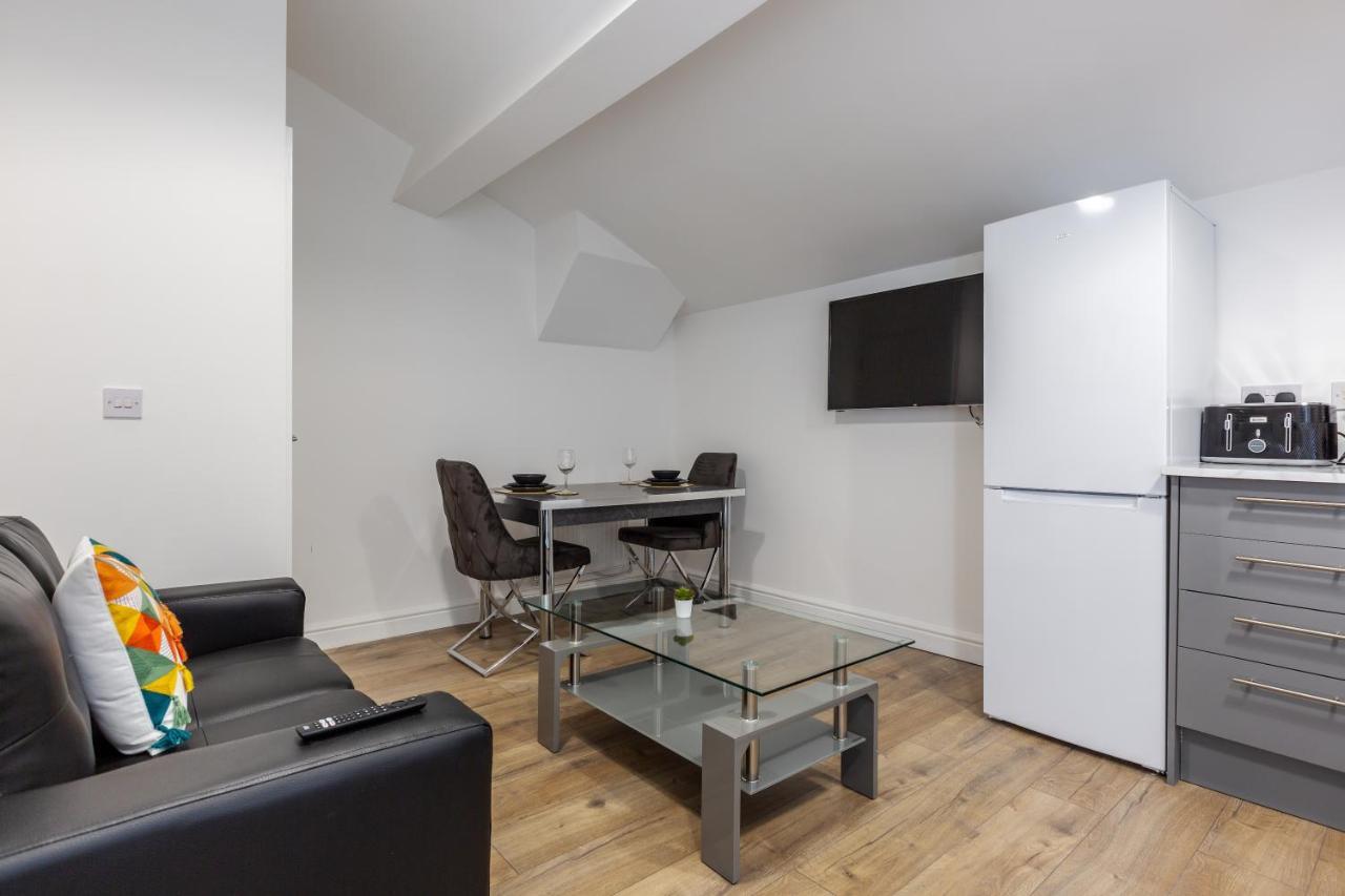 York Villas Free Parking Included リヴァプール エクステリア 写真